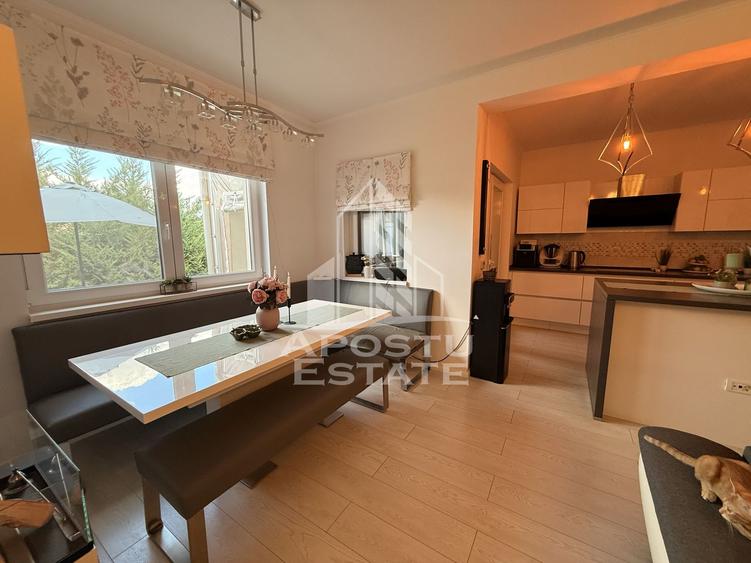 Duplex de vanzare, 4 dormitoare si 3 bai, Dumbravita