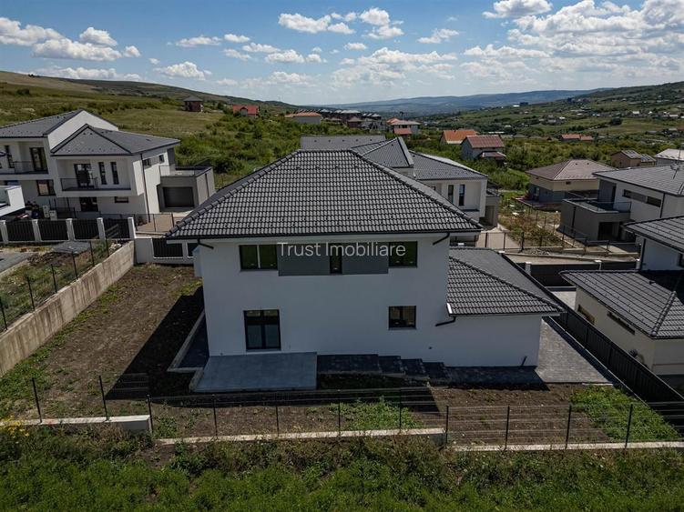 Casa de vanzare l 120 MP l 500 MP Teren l Chinteni