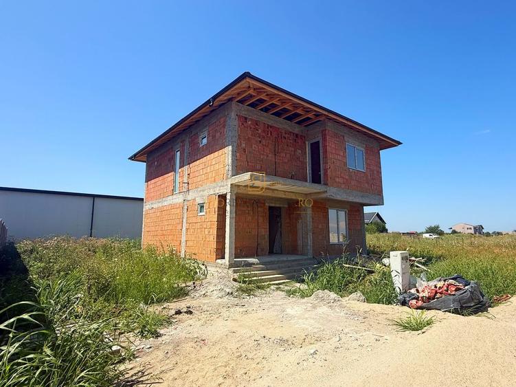 Vila individuala cu 5 camere, 3 bai, dressing | Ilfov