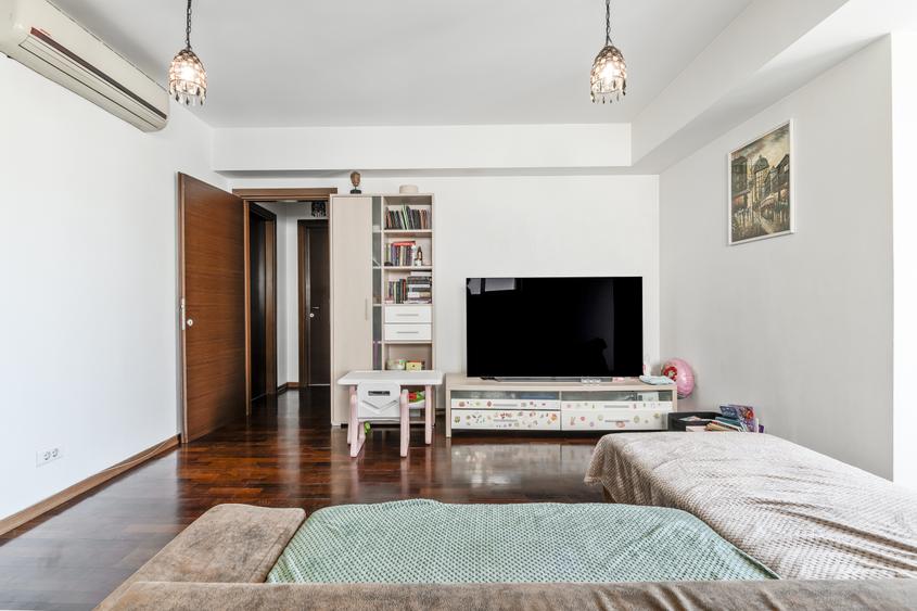 Apartament 3 camere Banu Manta - Piata Victoriei | Bloc 2009 | Parcare Subterana