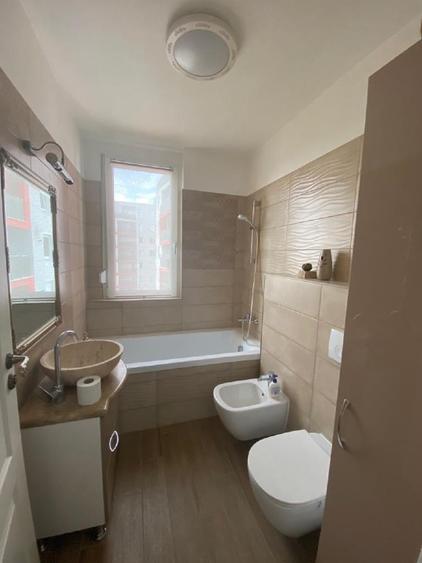 INCHIRIEZ APARTAMENT CU 3 CAMERE, ZONA MICALACA
