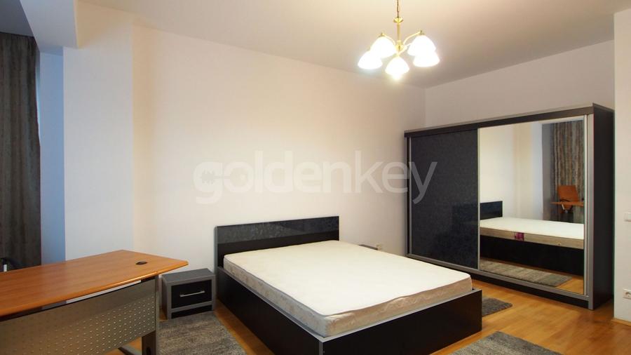 Apartament mobilat cu 4 camere langa parc