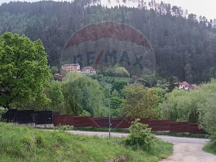 Teren pregătit pentru construcția casei tale!
