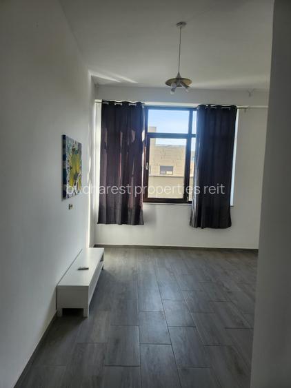 Loft spatios, etaj 12, cu acces exclusiv la toata terasa blocului, gazon natural - 3