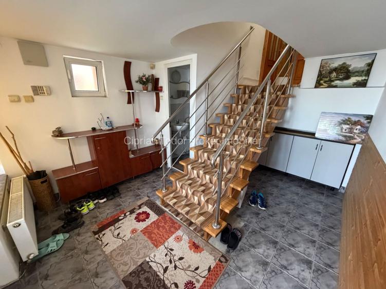 Apartament 4 camere cu scara interioara,  zona Cetate - 11