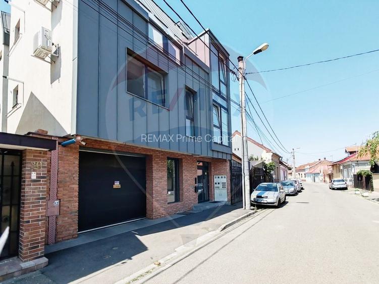 Apartament cu 2 camere de închiriat în zona centrală, bloc nou - 11