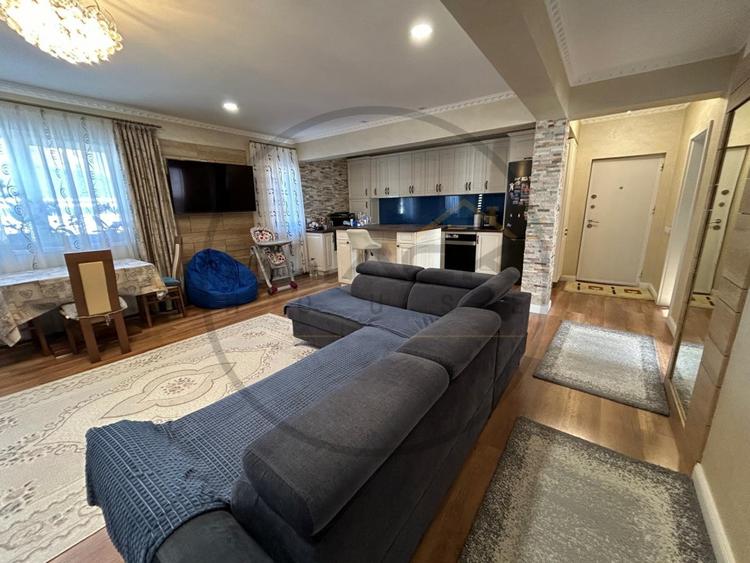 Apartament 4 camere in Vila, 2 parcari, 103 mp utili