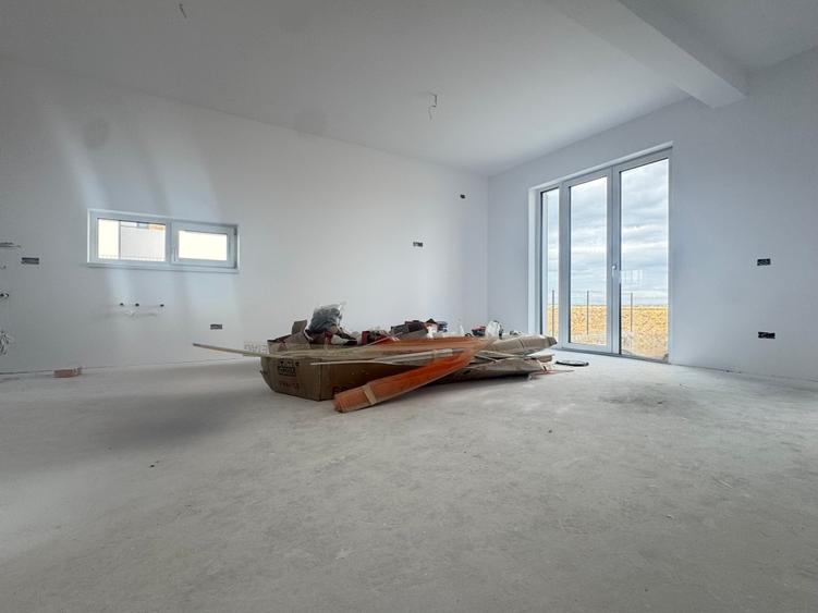 COMISION 0% | Casa cu panouri solare de 3,5 kw, în Mosnita Nouă
