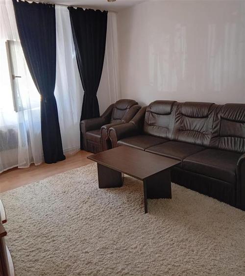 Apartament de vanzare 2 camere Racadau cu parcare si boxa NEGOCIABIL