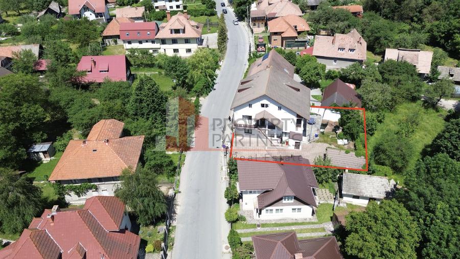 Pensiune lângă Castelul Bran | 9 camere | Pregătită pentru activitate