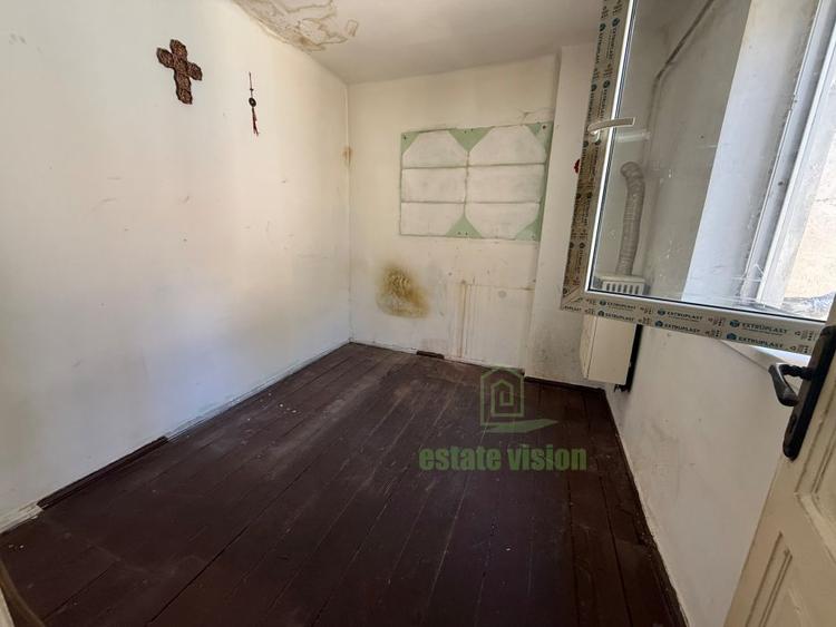 Apartament la mansardă într-o vilă superbă din Cotroceni