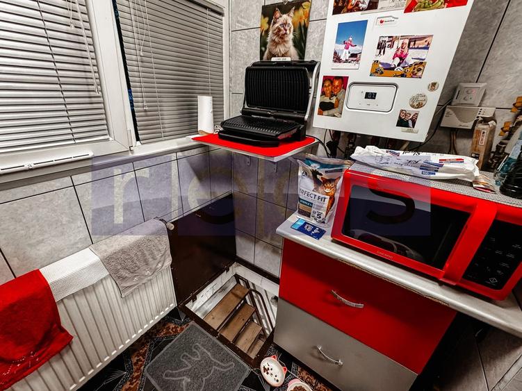 VANZ ARE 3 CAMERE ZONA FIZICIENILOR | BLOC ANVELOPAT | CENTRALA |