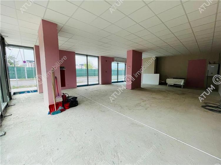 Spatiu comercial 82 mp deschidere stradala vitrina zona Blv Victoriei