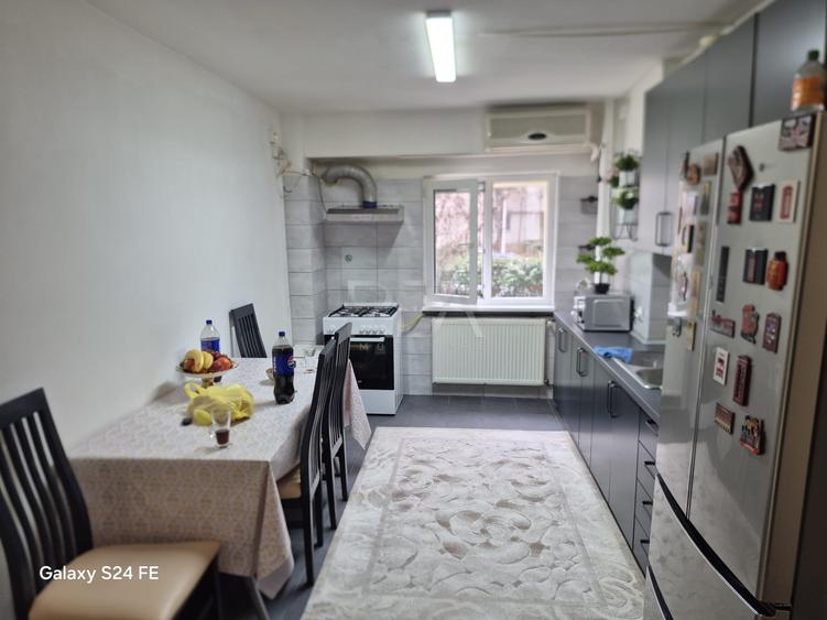 3 camere Tei decomandat, parter, an 1990, 72 mp