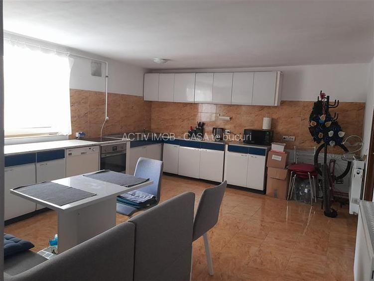 Resita Casa Zona Retrasa - 3