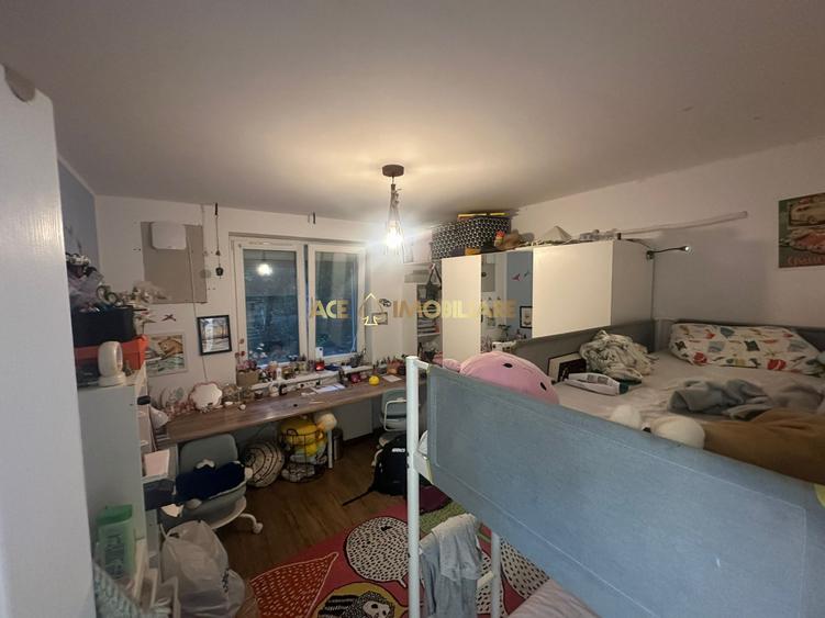 3 Camere de inchiriat | Crangasi | Metrou | Centrala | Bloc anvelopat