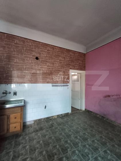 Casa renovabila, 6 camere in zona Centrala - 10