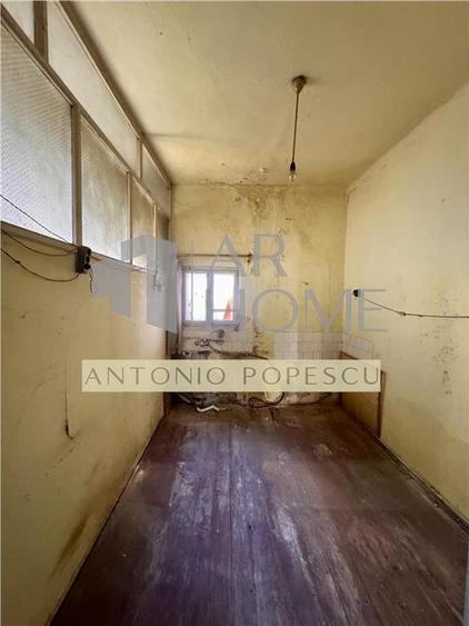Casa 4 camere, 2 intrari, Ploiest, Bd. Castanilor