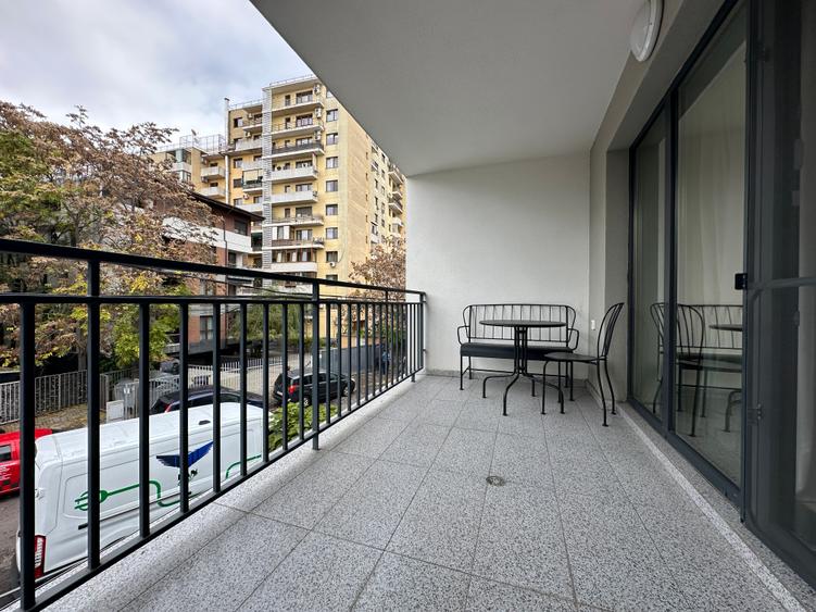Apartament 2 camere, decomandat, loc de parcare subteran, Metrou Mihai Bravu !!!
