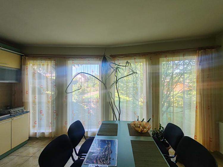 Casa 217 mp, teren 1330 mp, Lisaura