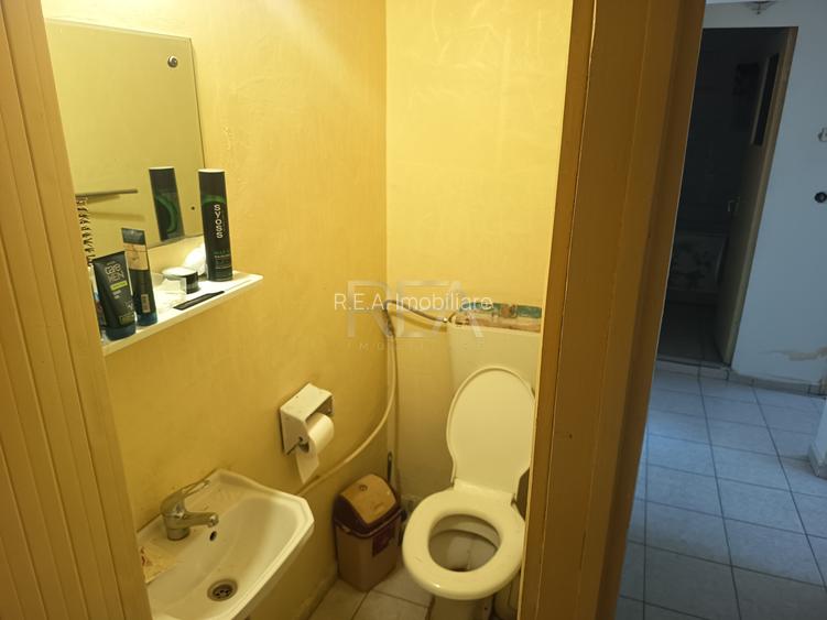 3 camere decomandat- Rahova, Buzoieni, bloc reabilitat