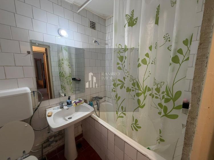 Apartament 3 camere Metrou 1 Decembrie 1918 / Theodor Pallady