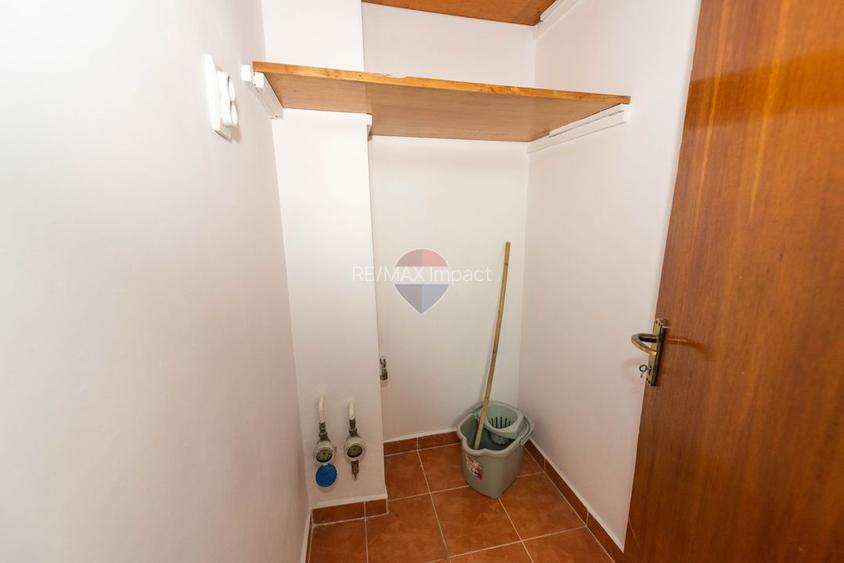 Apartament 3 camere decomandat, 88 mp, an 1982, Piata 1 Mai, Victoriei - 24