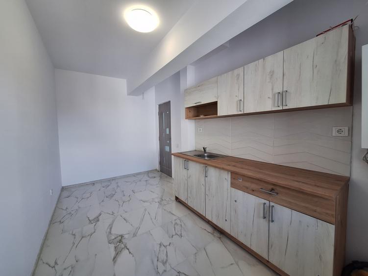 Apartament cu o camera decomandat, balcon, zona Terra