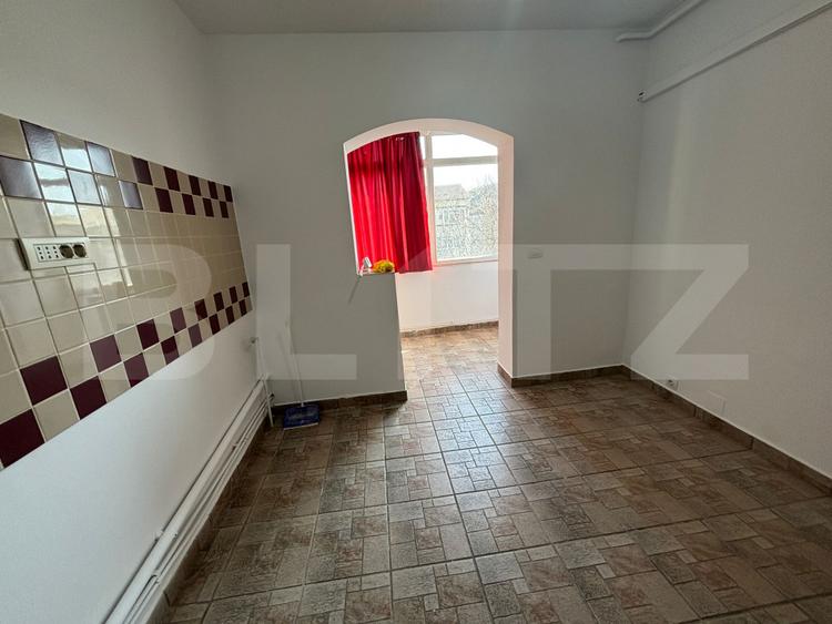 Apartament 3 camere, 76 mp, zona Nicolina