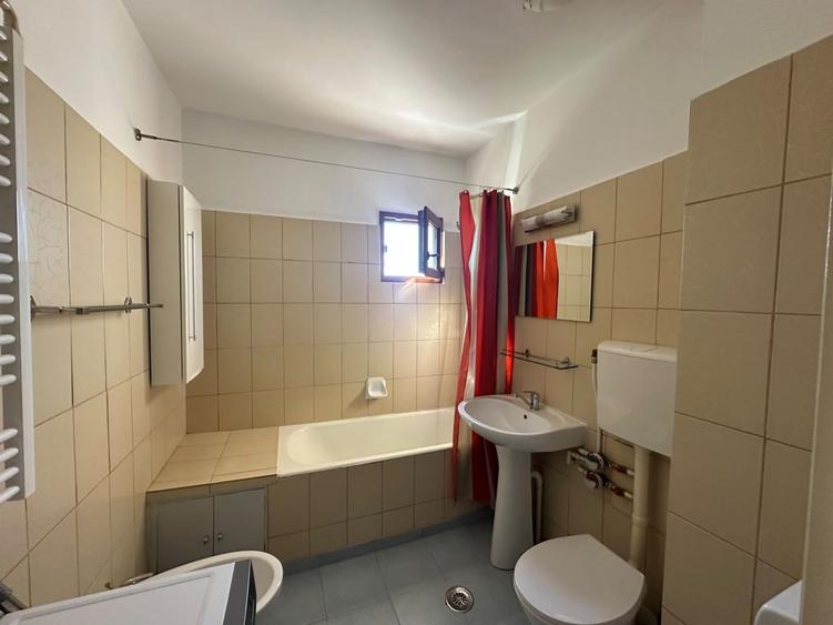 Apartament 3 camere | Apusului | 2 băi | Balcon tip terasă
