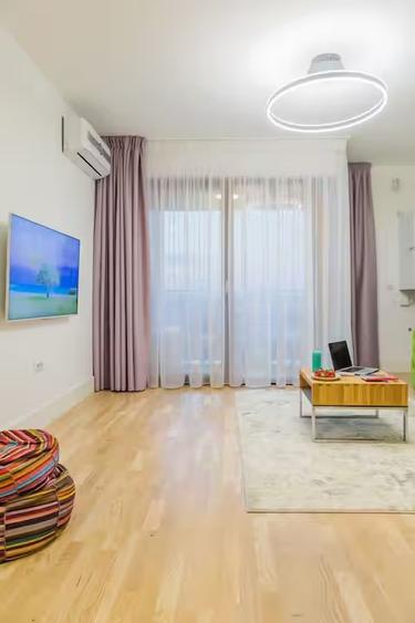 Apartament 2 camere cu loc de parcare subteran 102 The Address