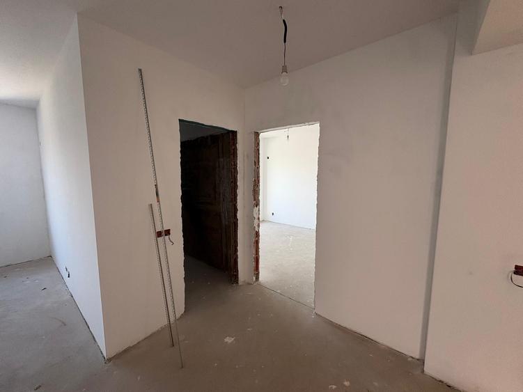 Apartament 2 Camere| 1 Mai |Piata Mures| Semifinisat| Metrou 6'| etj 2