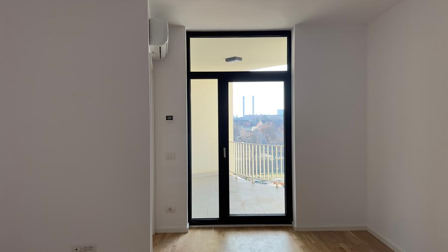 ISHO Riverside U2, Apartament generos cu vedere superba spre gradina si Bega