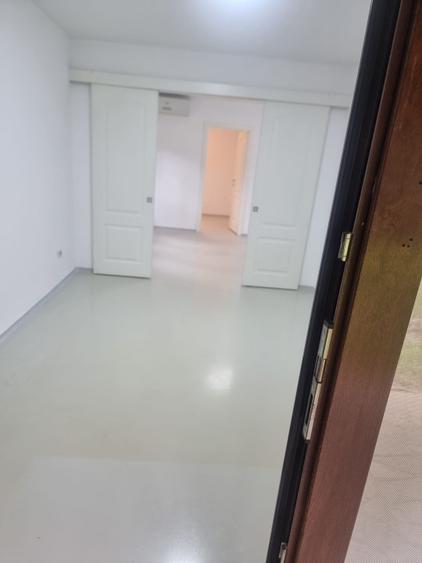 Spatiu comercial de inchiriat, 40 mp ,zona Calarasi Radauti