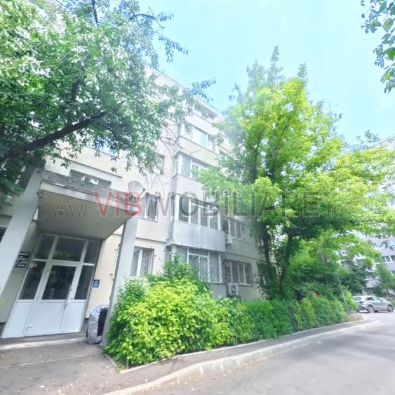 Metrou Gorjului/ Str Apusului /3 camere / 59mp/ - 10
