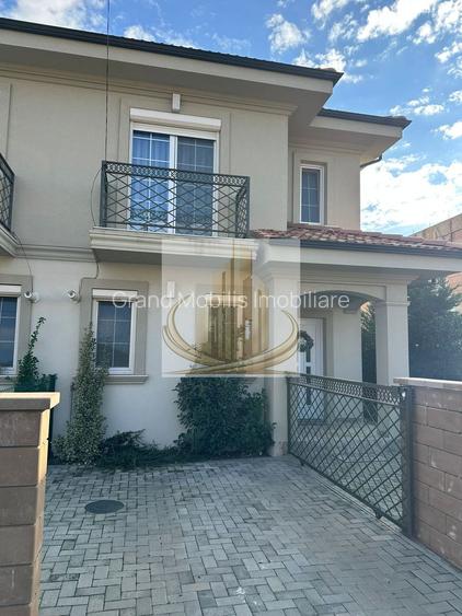 Casa in stil mediteranean, ultrafinisată 5 camere, 3 bai + curte.