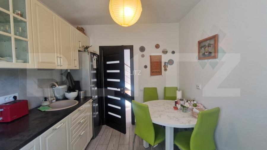 Casa moderna, singur in curte, lux, 4 camere, garaj, luminoasa - 9