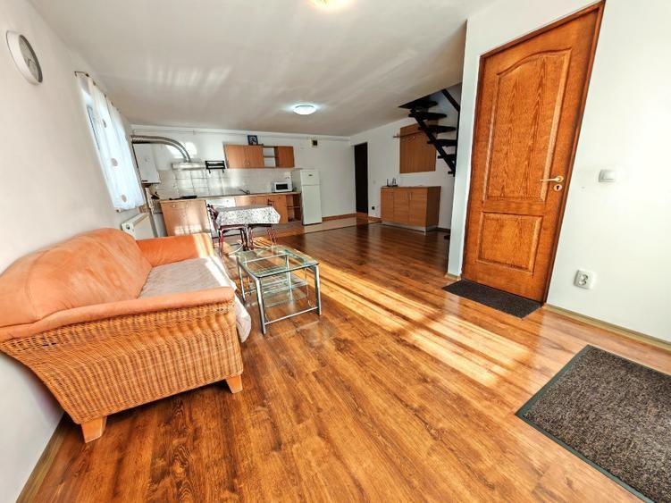 Apartament 3 camere balcon zona Valea Aurie