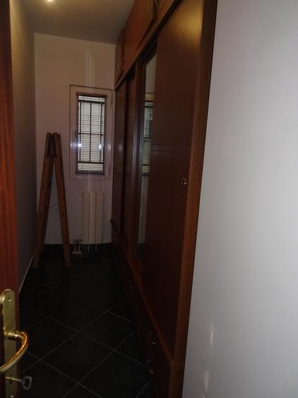 Bloc tip Boutique, constr.2000, cu 2 intrari si parcare subterana