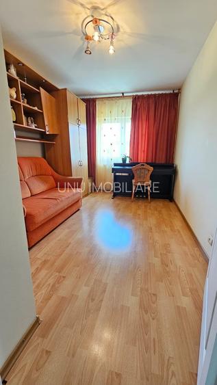 3 camere decomandat 2 bai bloc 1991 zona Lunca Cetatuii - 4