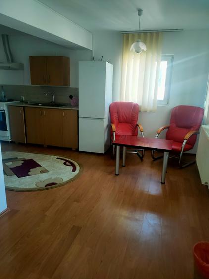 Studio in vilă in zona Libertatii-Piata Regina Maria-Gramont, curte comuna!