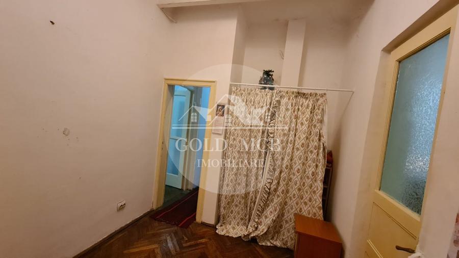 Vila parcul Tineretului- Sincai metrou-pentru 2 familii