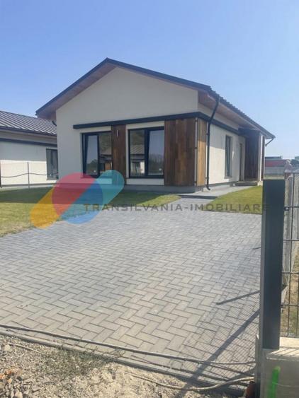 Casă 3 camere, 90 mp utili-Apahida