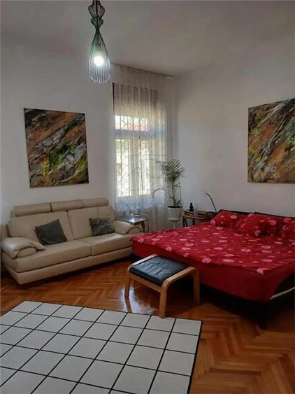SAGULUI, CASA ISTORICA, 2 DORMITOARE, LIVING, BUCATARIE INCHISA, GRADINA