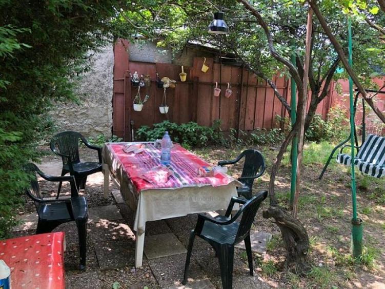 Teren 500 mp + Casa 4 camere zona Centru,