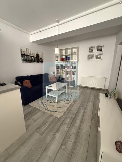 Apartament 3 camere , parcare - zona Rulmentul/Vivamus