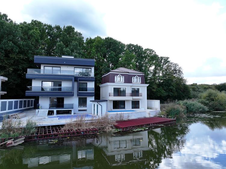 Vila în Snagov cu ieșire la lac/ponton si zona de relaxare