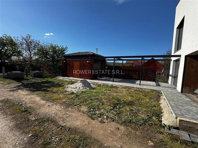 Casa Individuală Parter +Etaj ,166 mp utili, teren 450 mp situata in Somese - 8