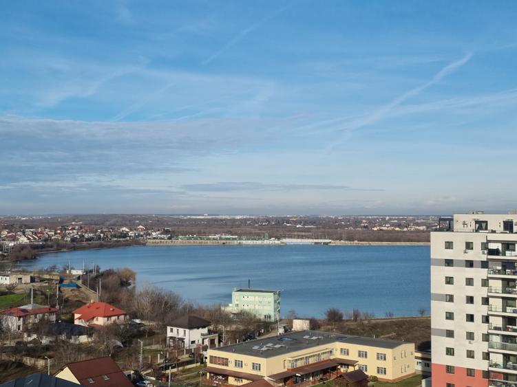 Apartament 3 camere,2 bai,centrala proprie,mutare imediata,TVA inclus in pret!