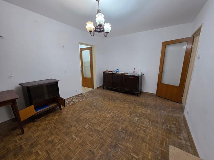 Berceni, pe strada Moldovita,
